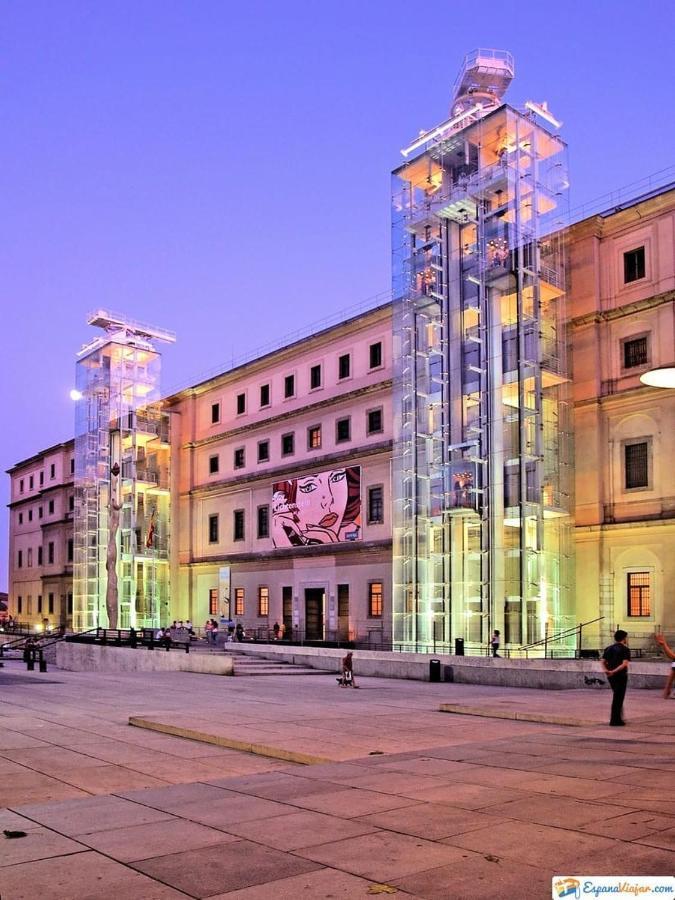 Reina Sofia Museum House Apartment Madrid Exterior foto